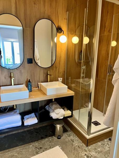 Superior Double Room with Pool view,1742575128:JPEG